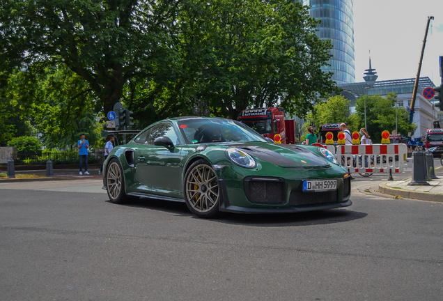 Porsche 991 GT2 RS Weissach Package