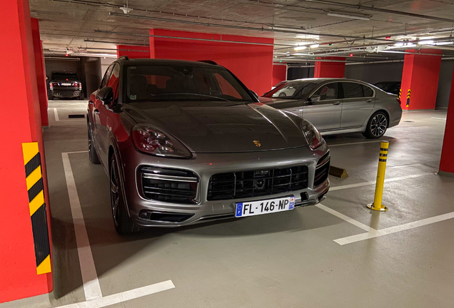 Porsche Cayenne Turbo S E-Hybrid