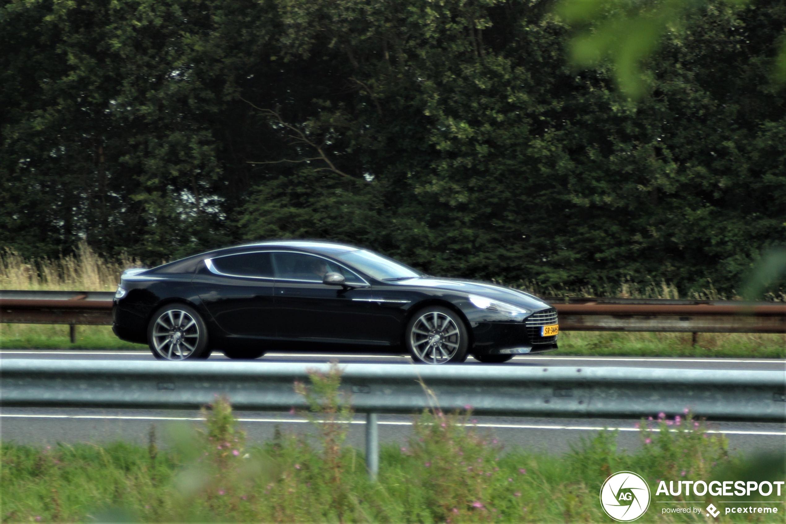 Aston Martin Rapide S