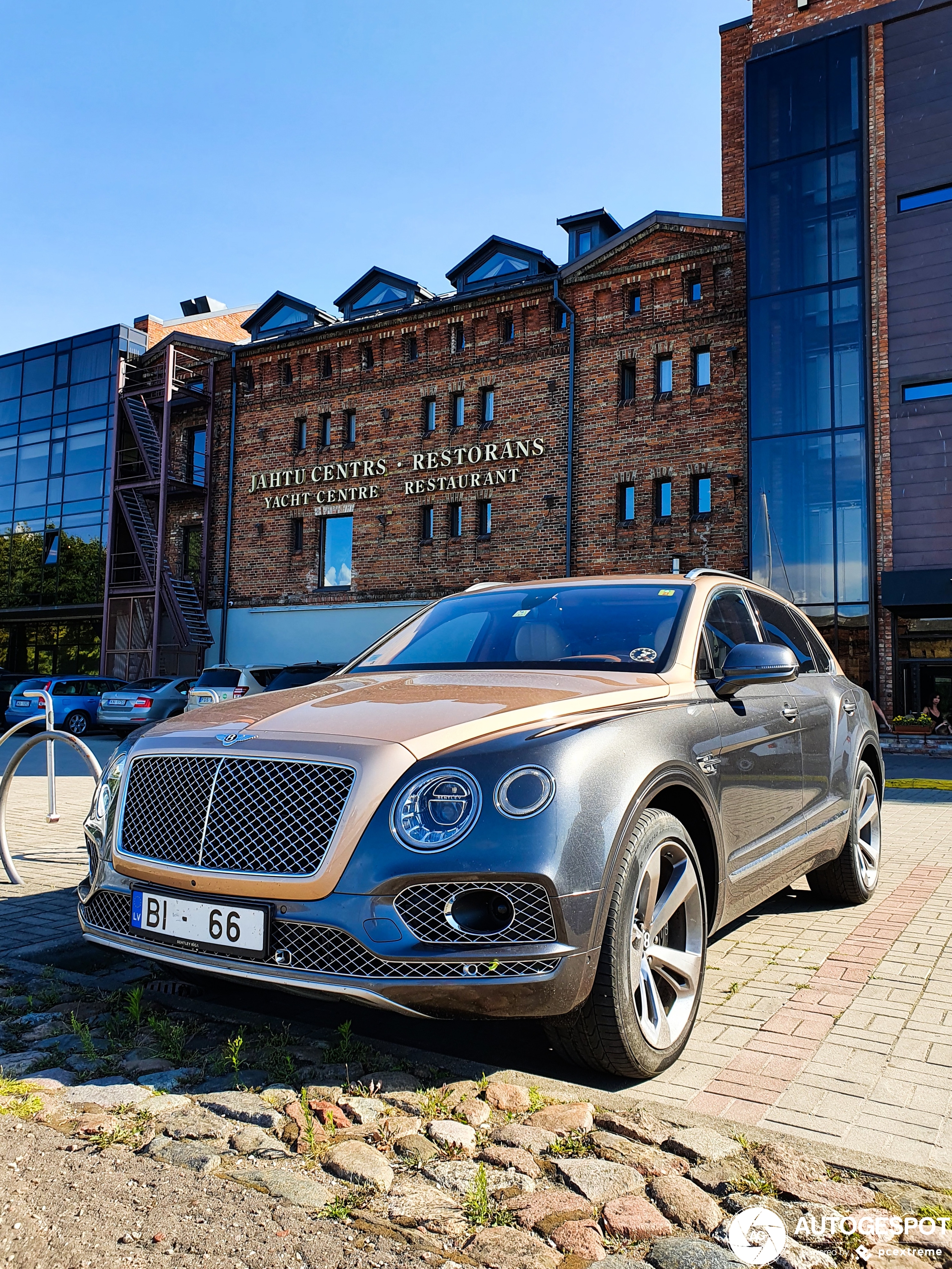 Bentley Bentayga