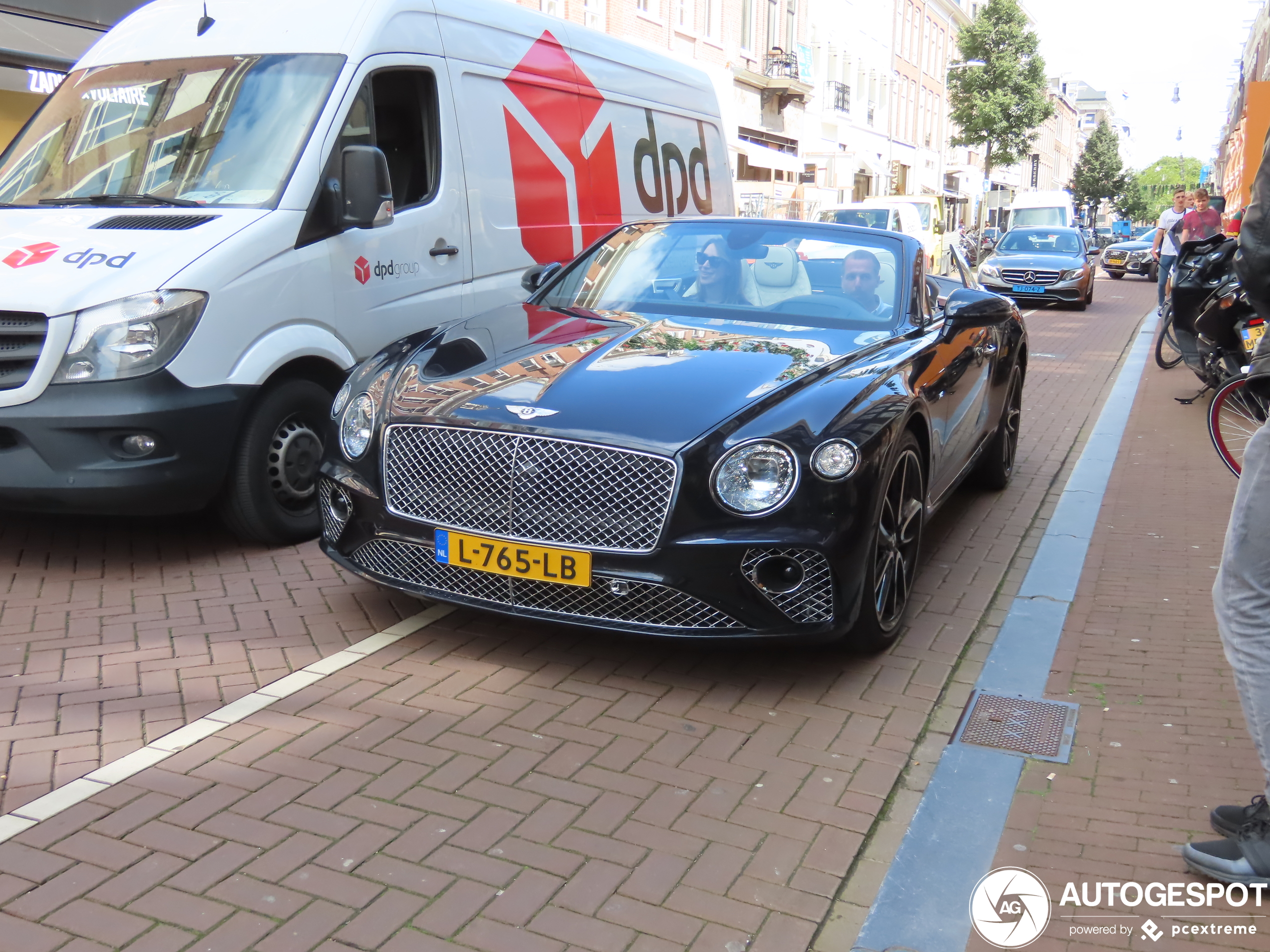 Bentley Continental GTC V8 2020