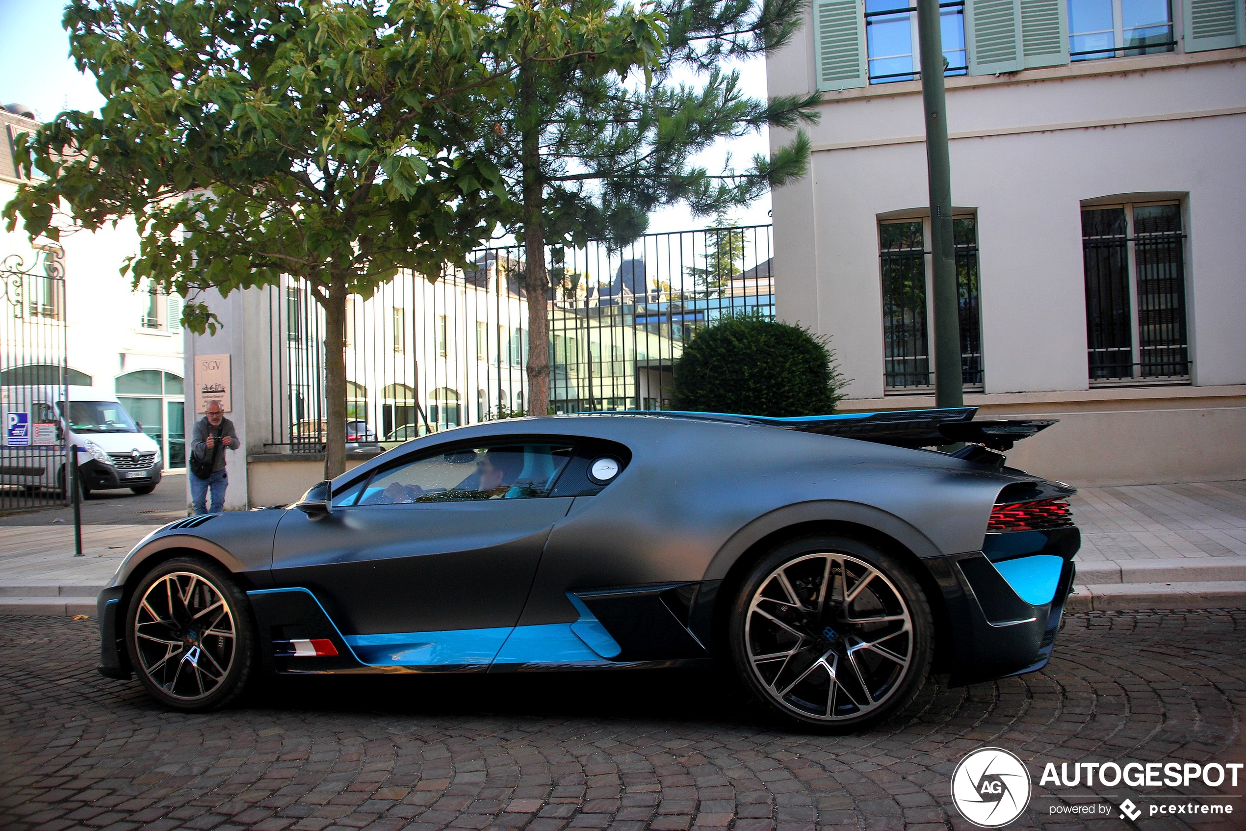 Bugatti Divo zien we nu in actie op straat