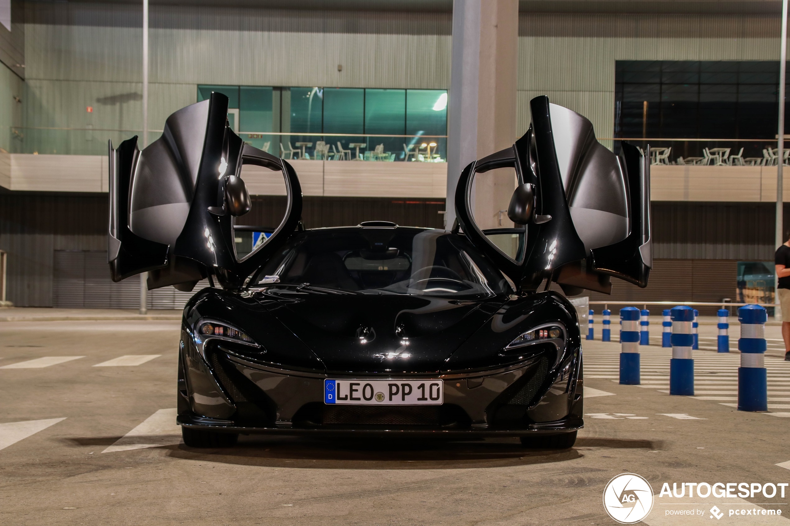 McLaren P1