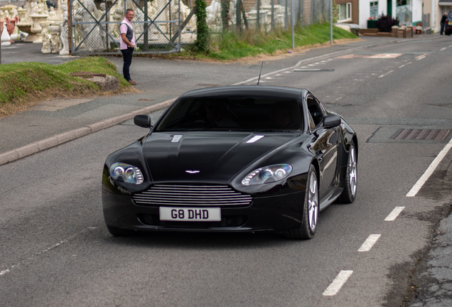 Aston Martin V8 Vantage