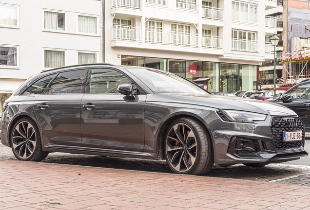 Audi RS4 Avant B9