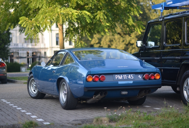 Ferrari 365 GTC/4