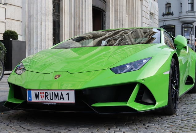 Lamborghini Huracán LP640-4 EVO