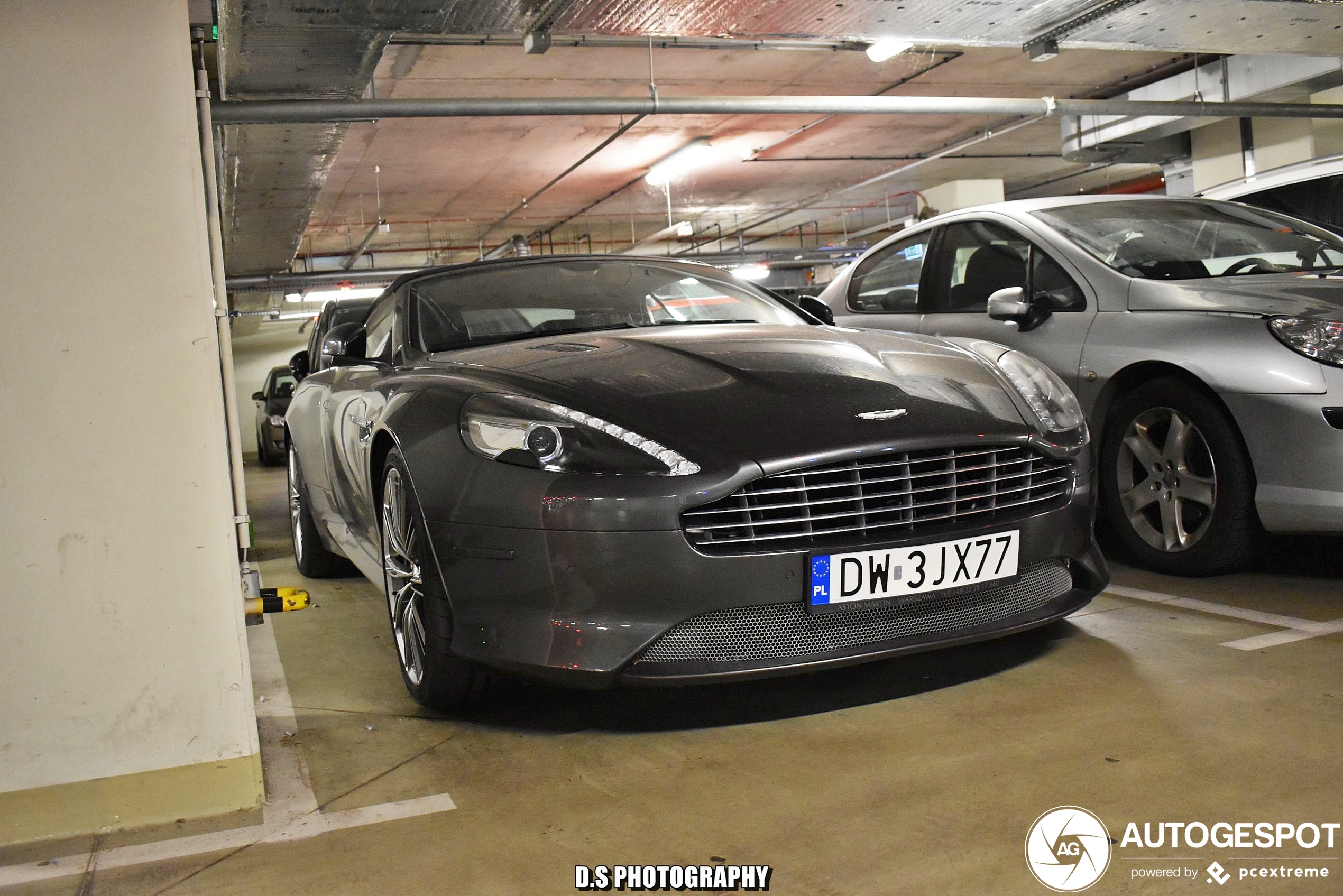 Aston Martin DB9 Volante 2013