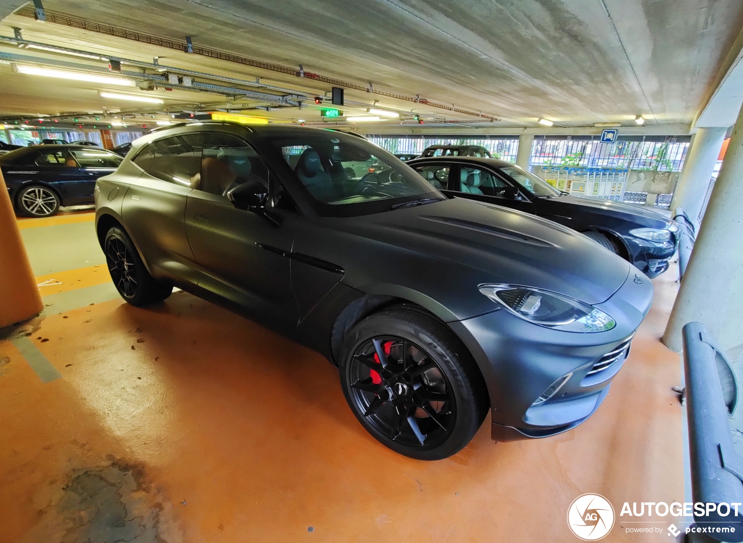 Aston Martin DBX