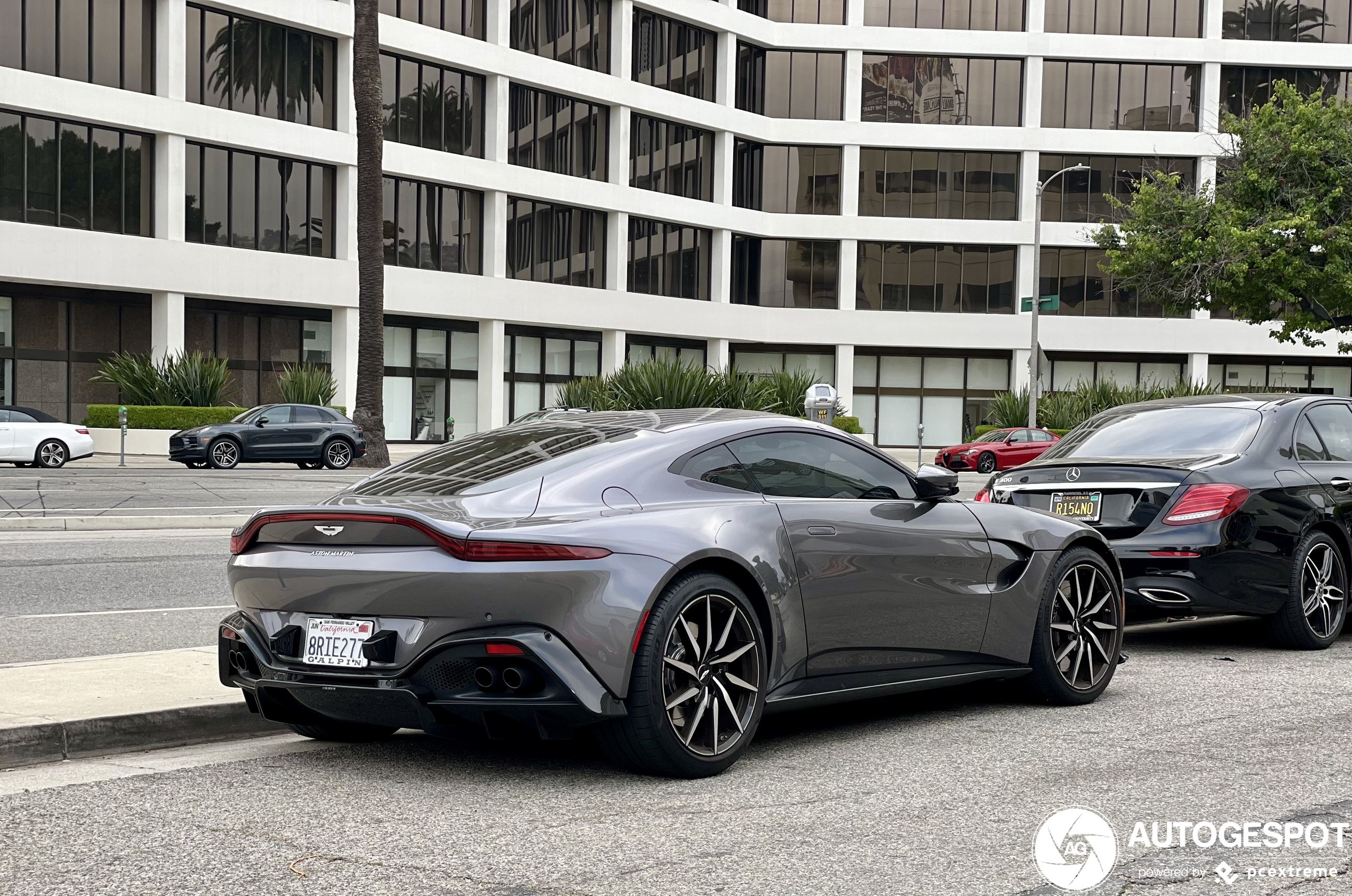 Aston Martin V8 Vantage 2018