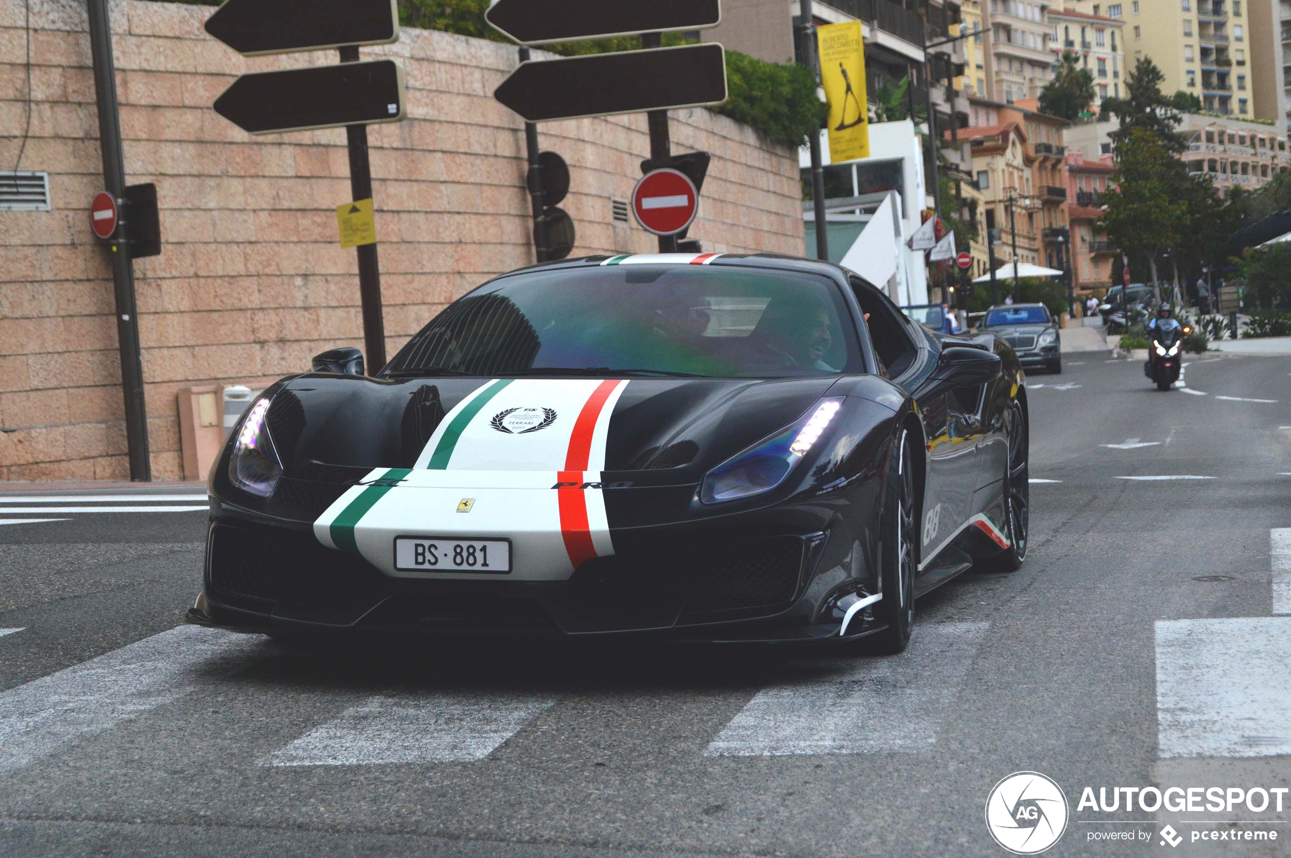 Ferrari 488 Pista Piloti