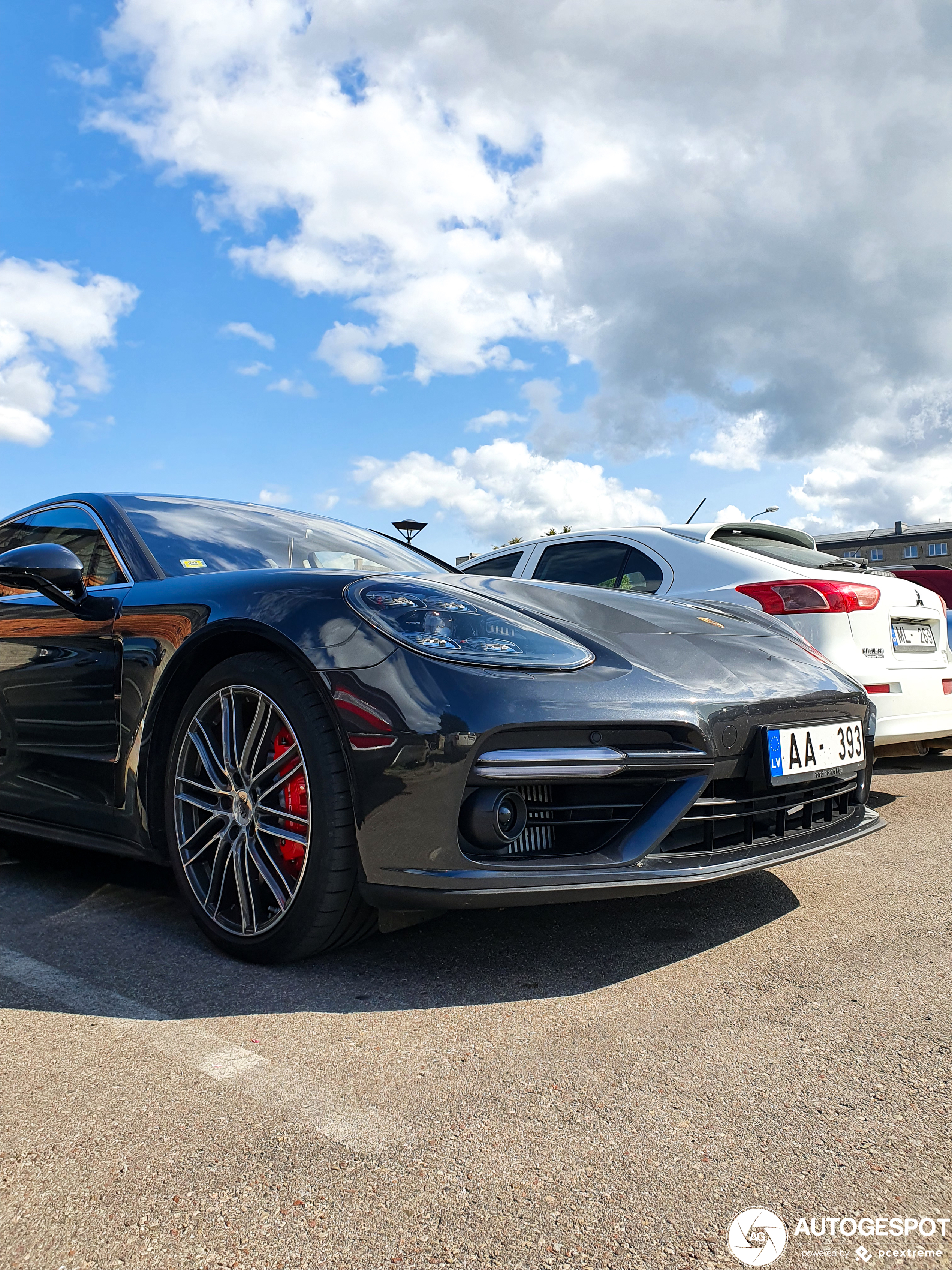 Porsche 971 Panamera Turbo