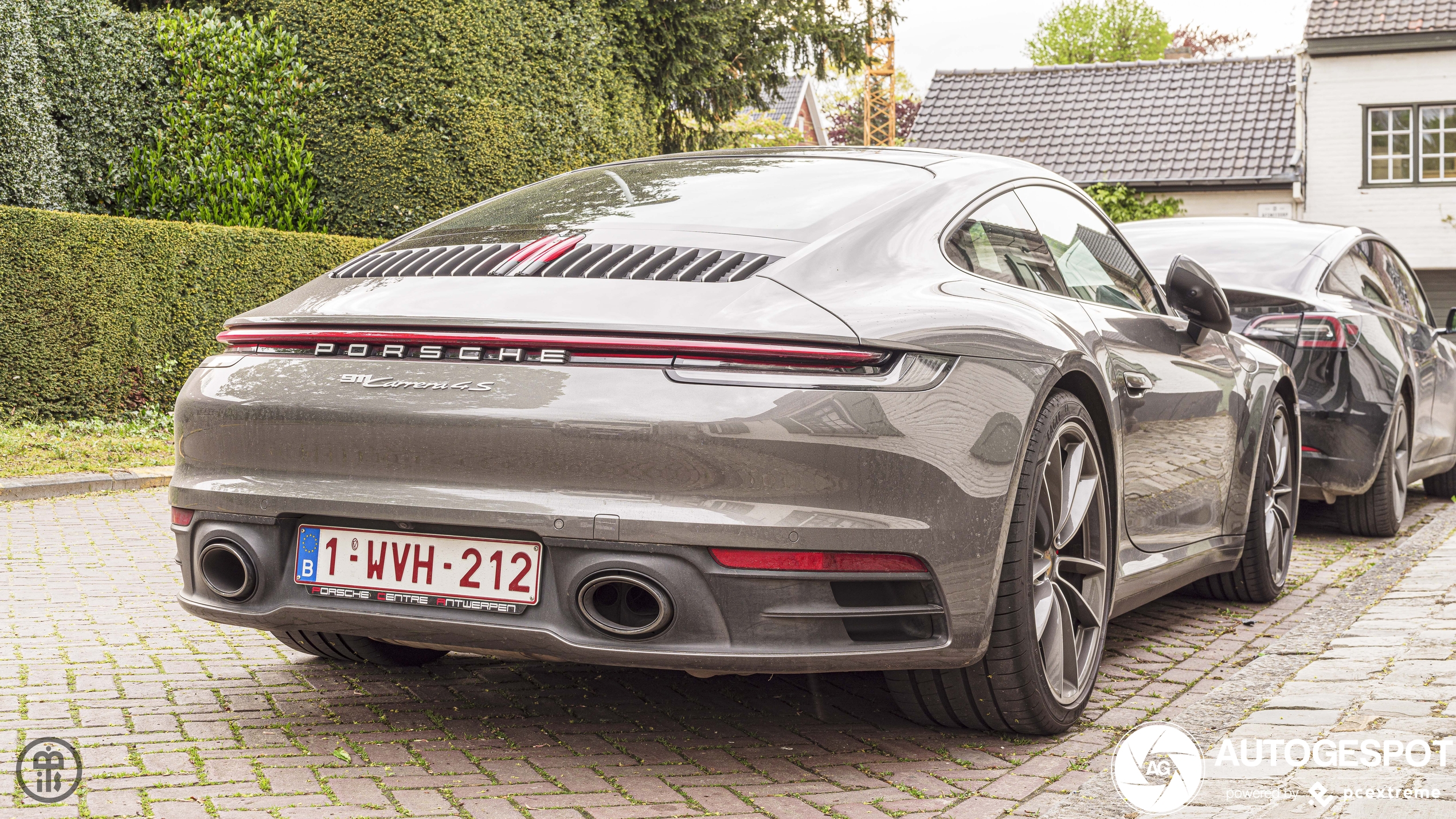 Porsche 992 Carrera 4S