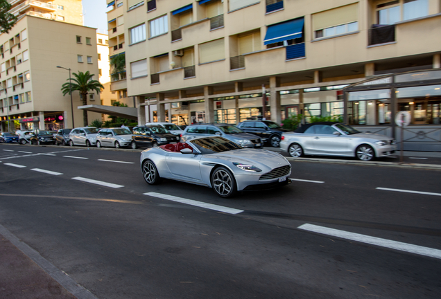 Aston Martin DB11 V8 Volante