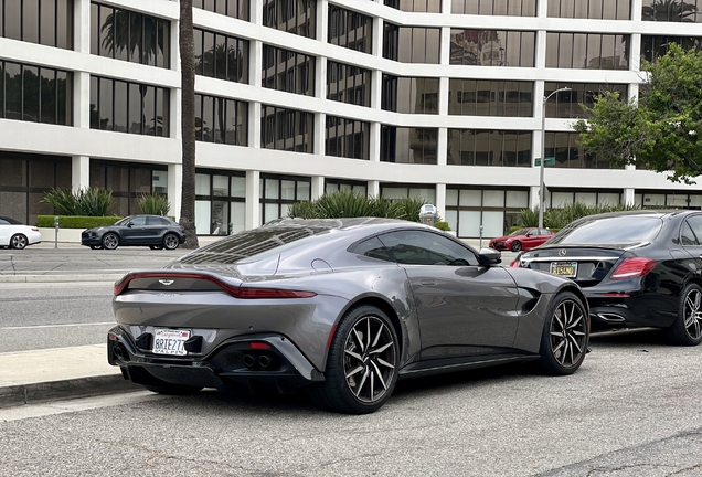 Aston Martin V8 Vantage 2018