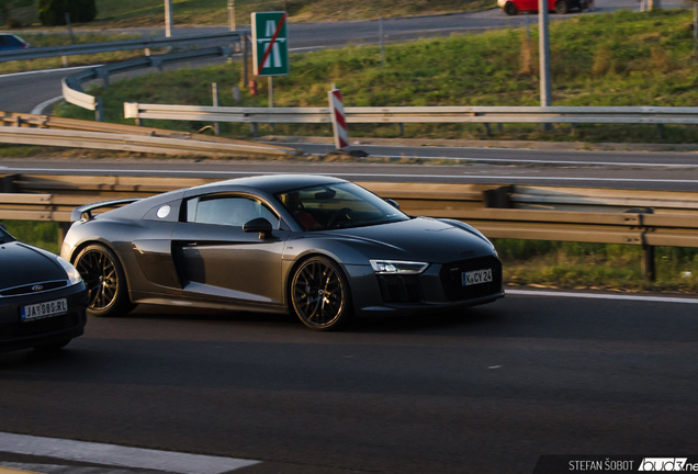 Audi R8 V10 Plus 2015