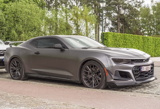 Chevrolet Camaro ZL1 2016