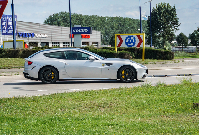 Ferrari FF