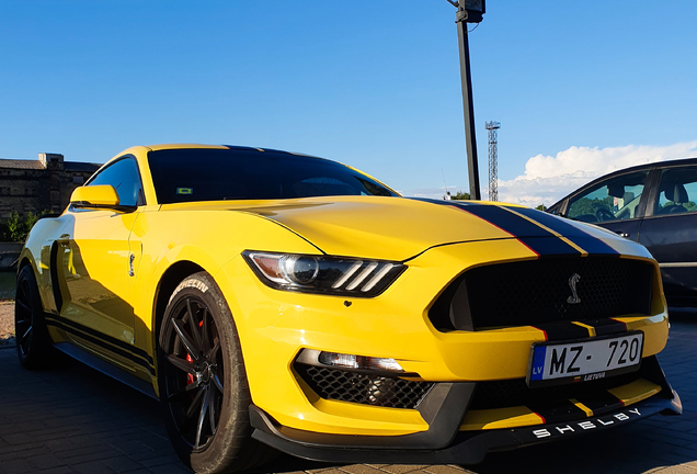 Ford Mustang GT 2015