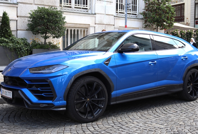 Lamborghini Urus