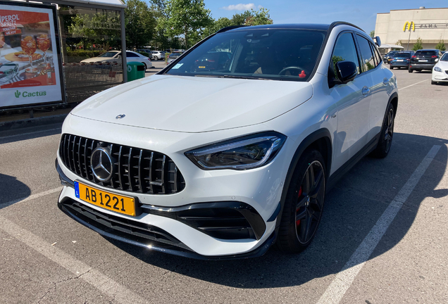 Mercedes-AMG GLA 45 S 4MATIC+ H247