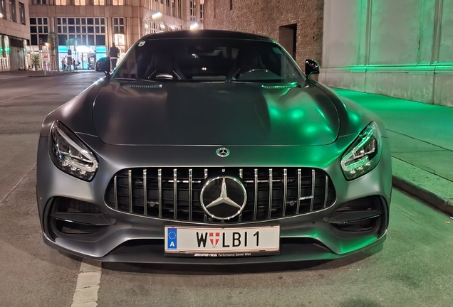 Mercedes-AMG GT S C190 2019