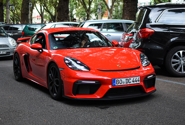 Porsche 718 Cayman GT4