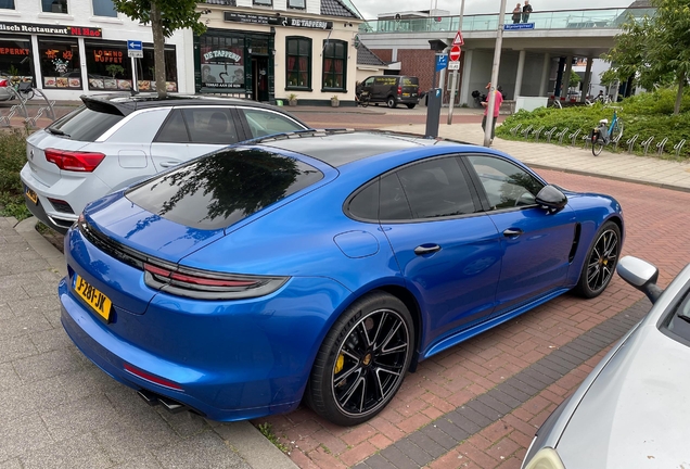 Porsche 971 Panamera Turbo S E-Hybrid