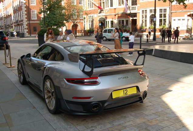 Porsche 991 GT2 RS Weissach Package