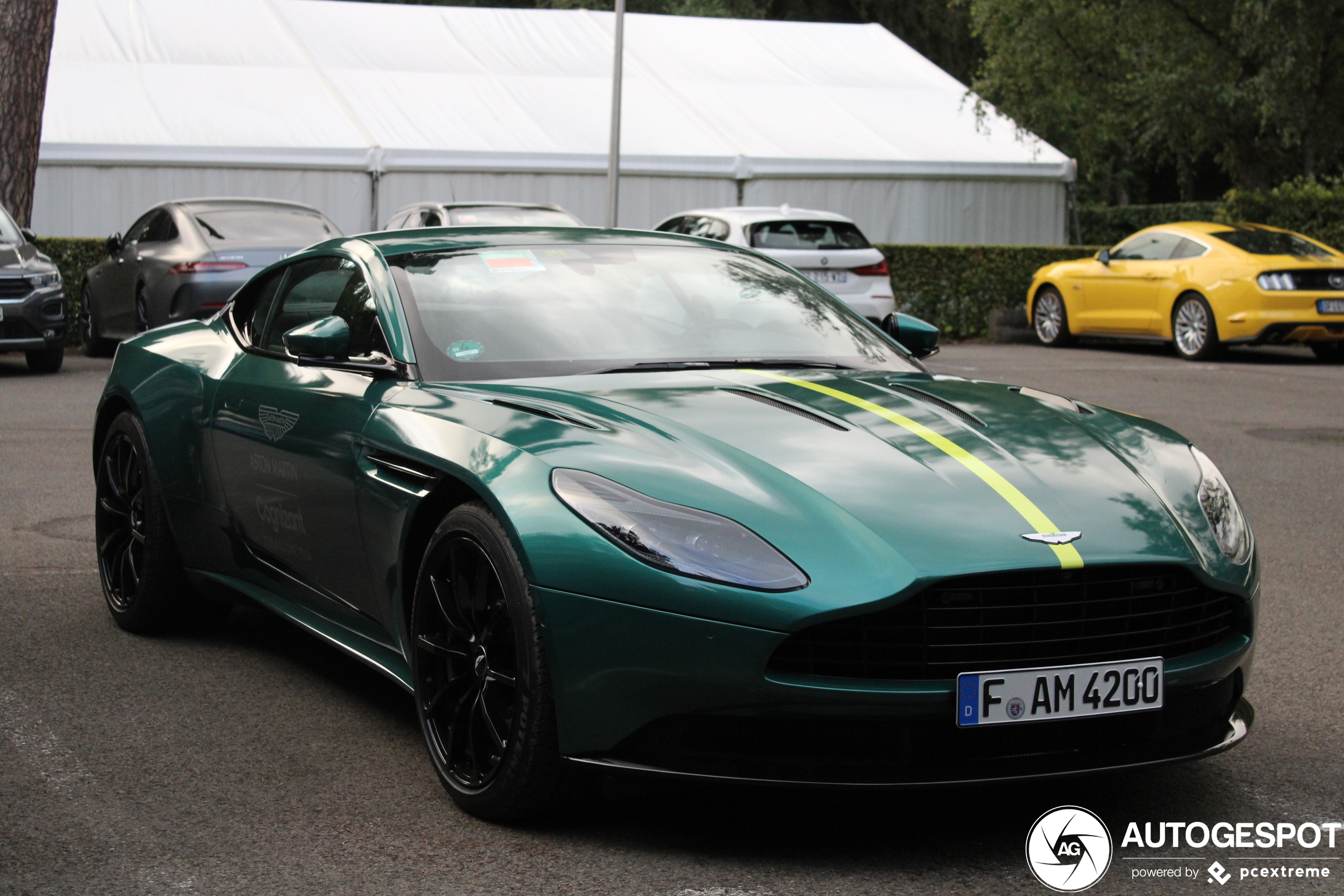 Aston Martin DB11