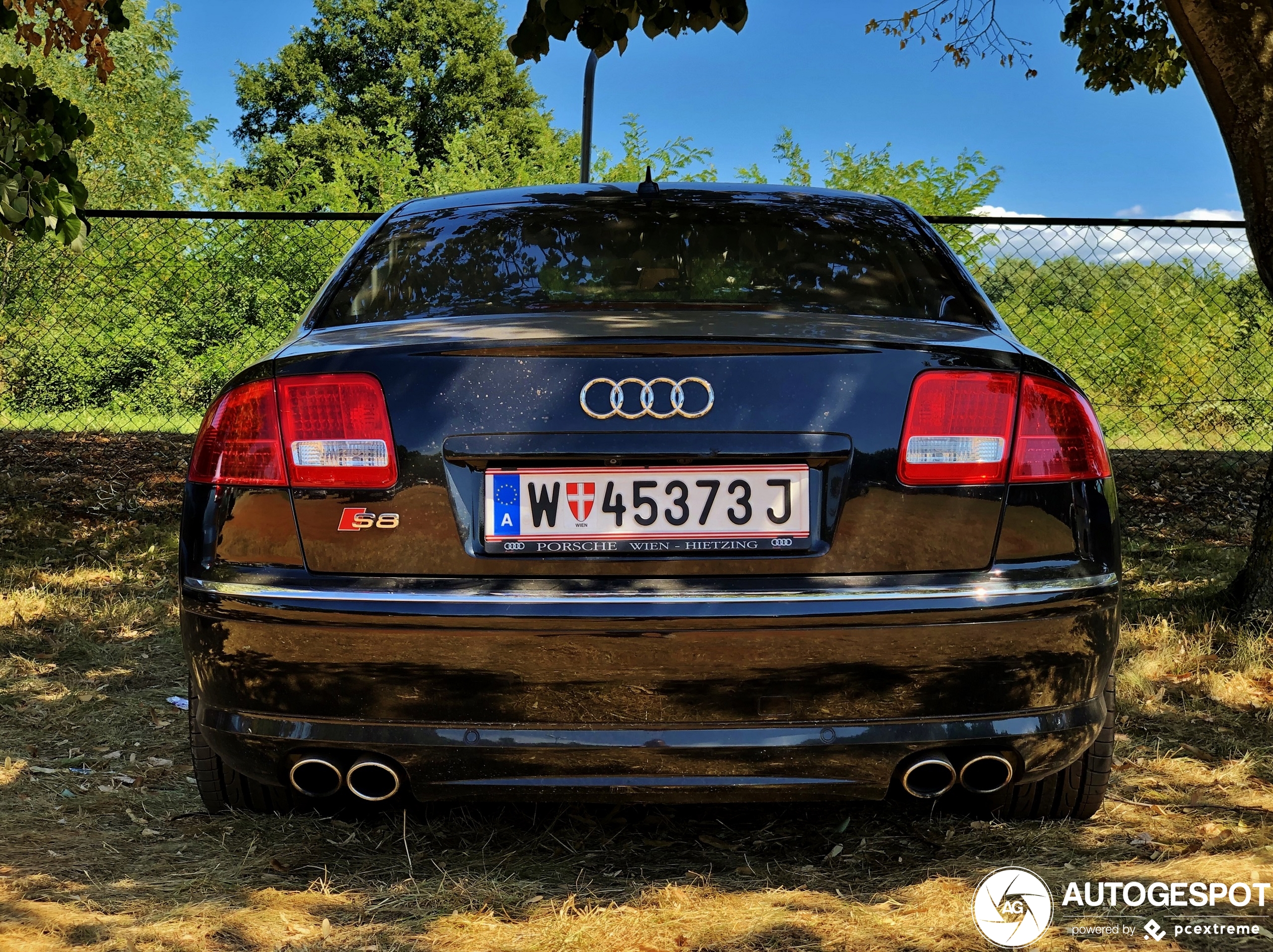 Audi S8 D3