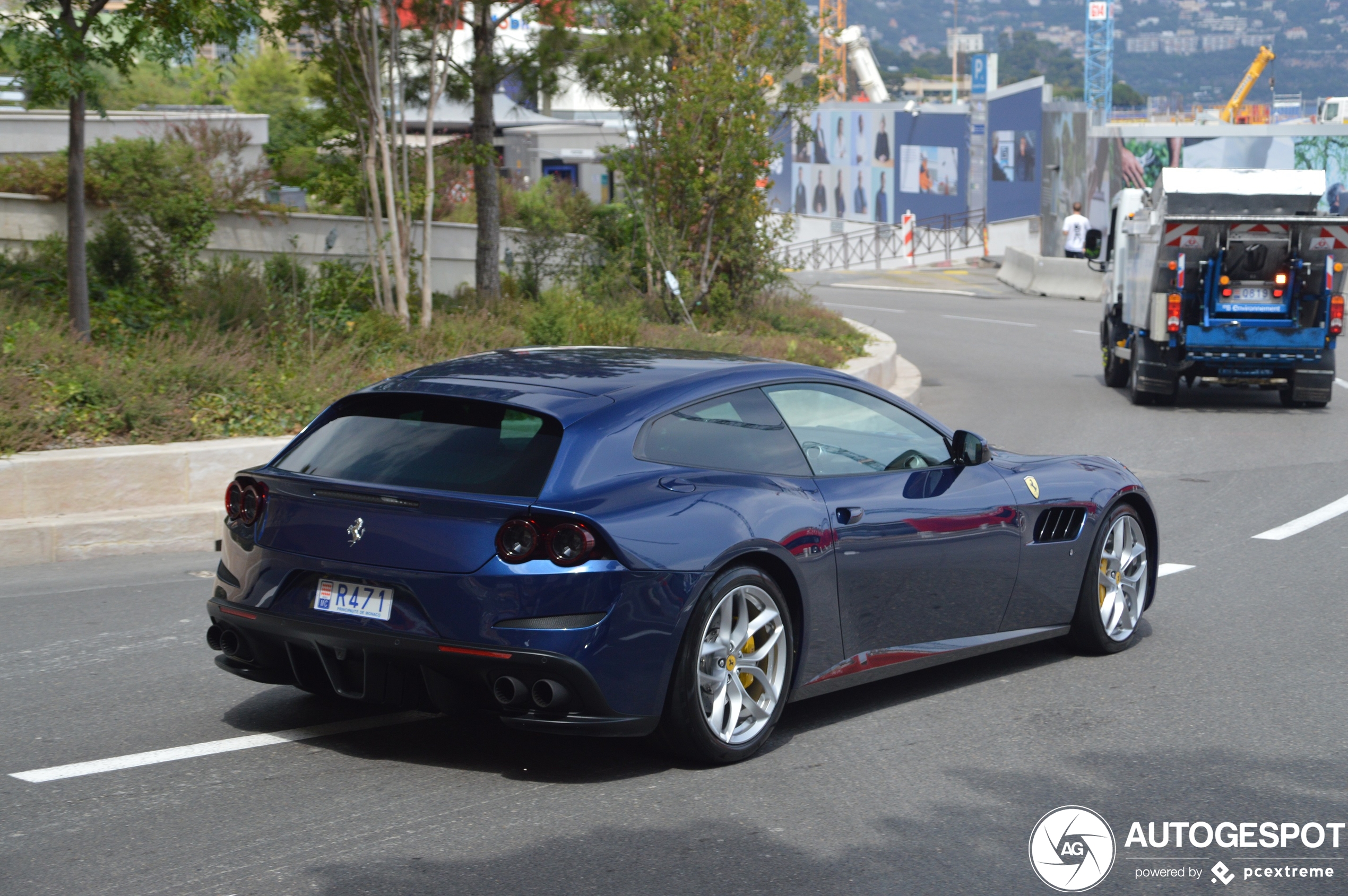 Ferrari GTC4Lusso T