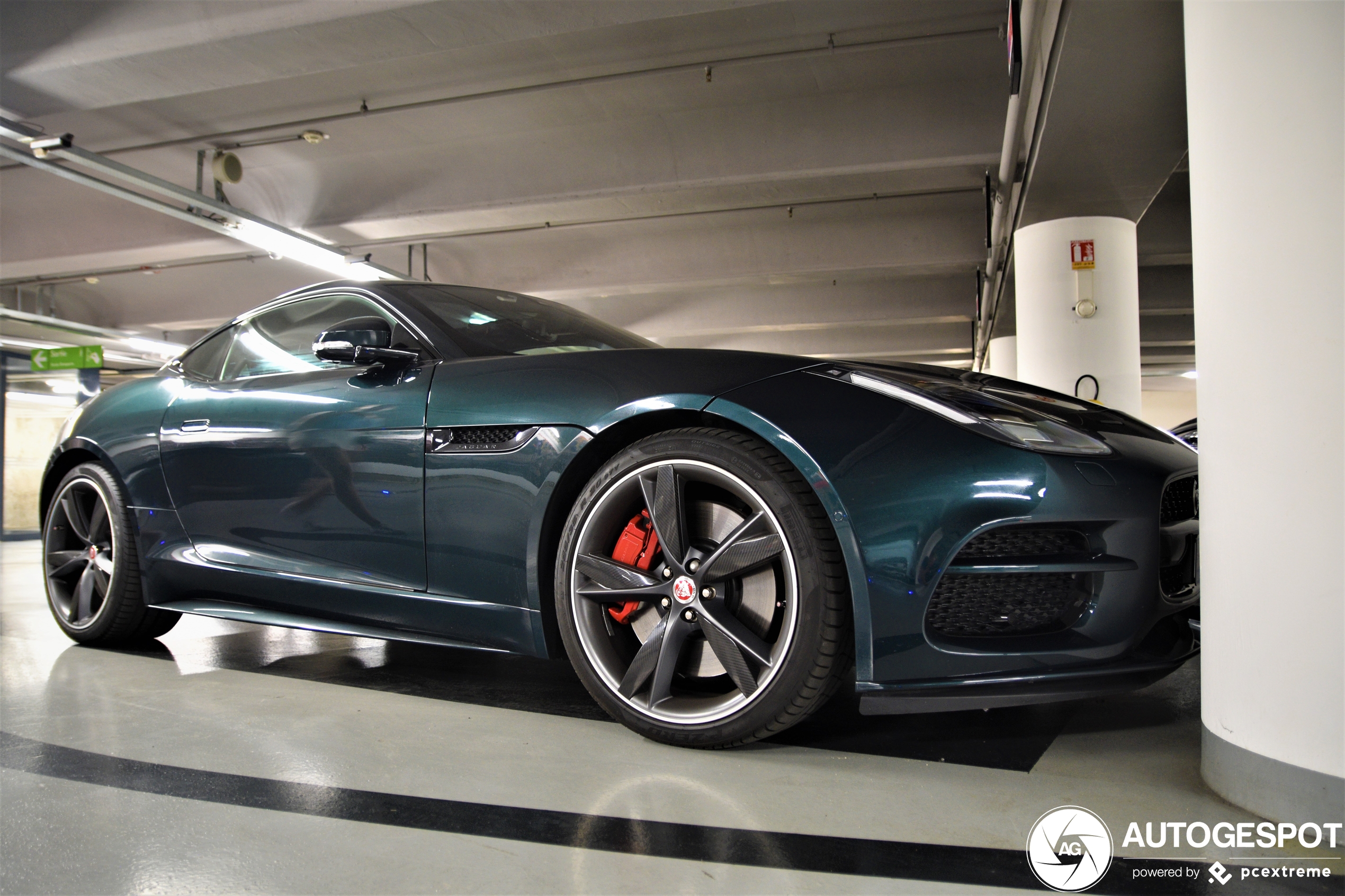 Jaguar F-TYPE R Coupé 2017