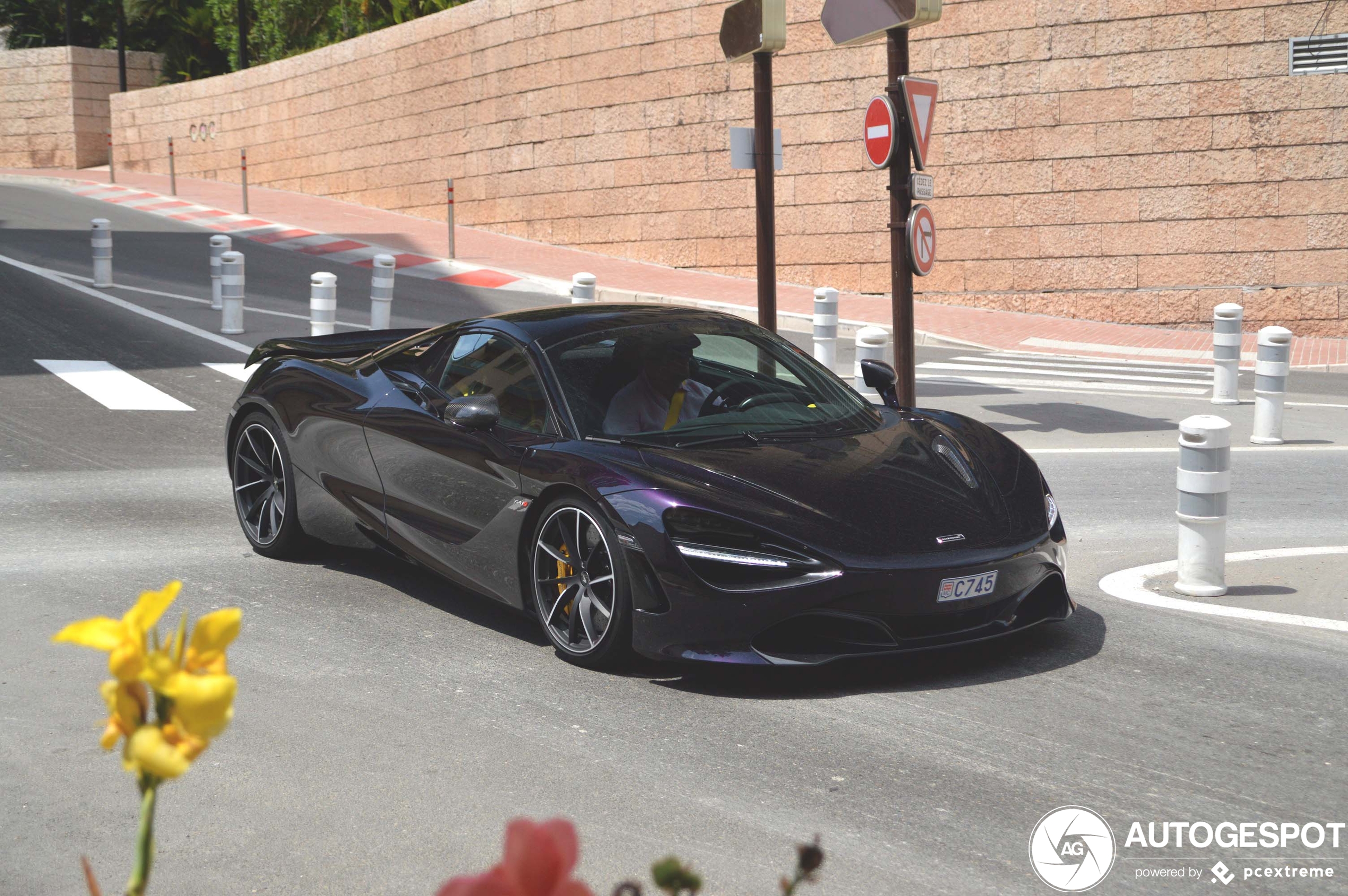 McLaren 720S Spider