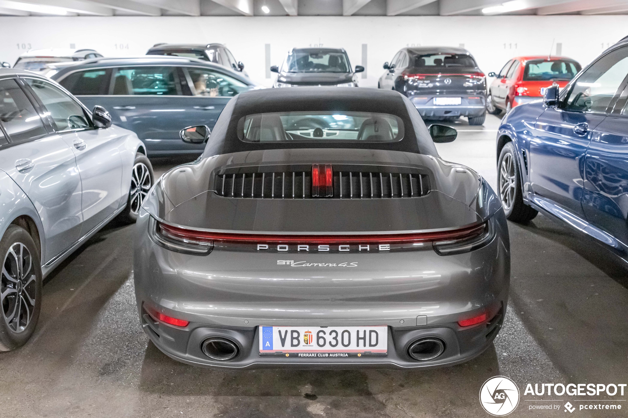 Porsche 992 Carrera 4S Cabriolet