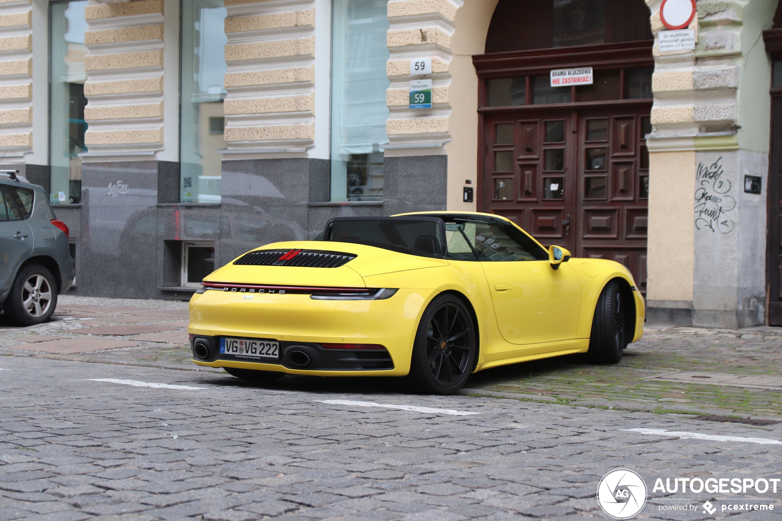 Porsche 992 Carrera 4S Cabriolet