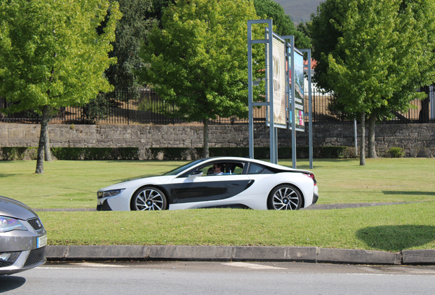 BMW i8