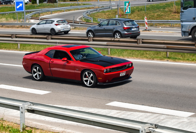 Dodge Challenger SRT-8 392