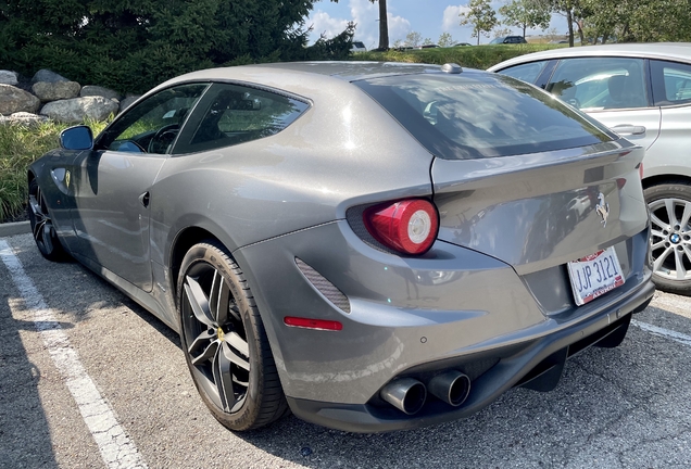 Ferrari FF