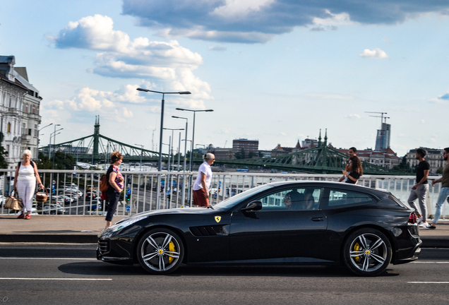 Ferrari GTC4Lusso