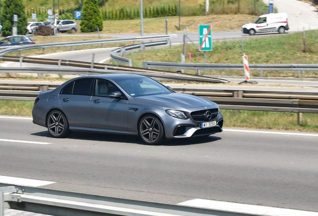 Mercedes-AMG E 63 S W213