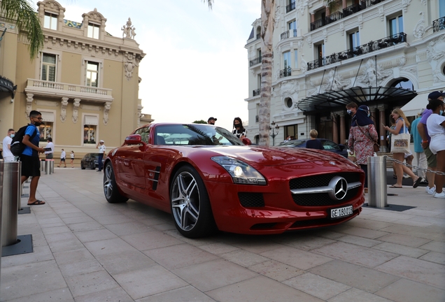 Mercedes-Benz SLS AMG