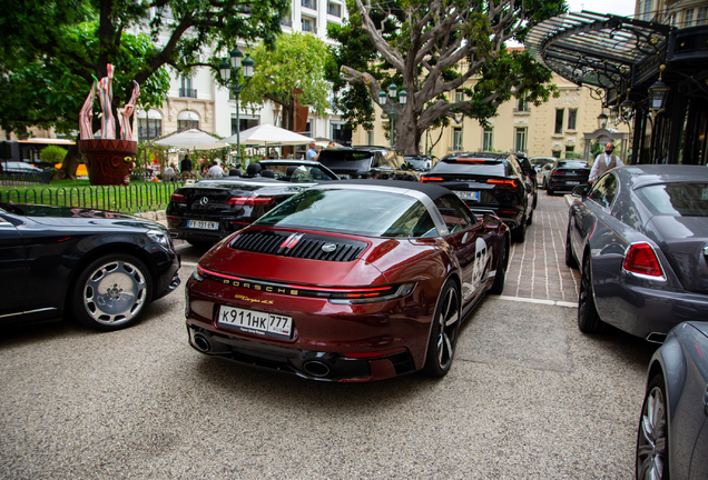 Porsche 992 Targa 4S Heritage Design Edition