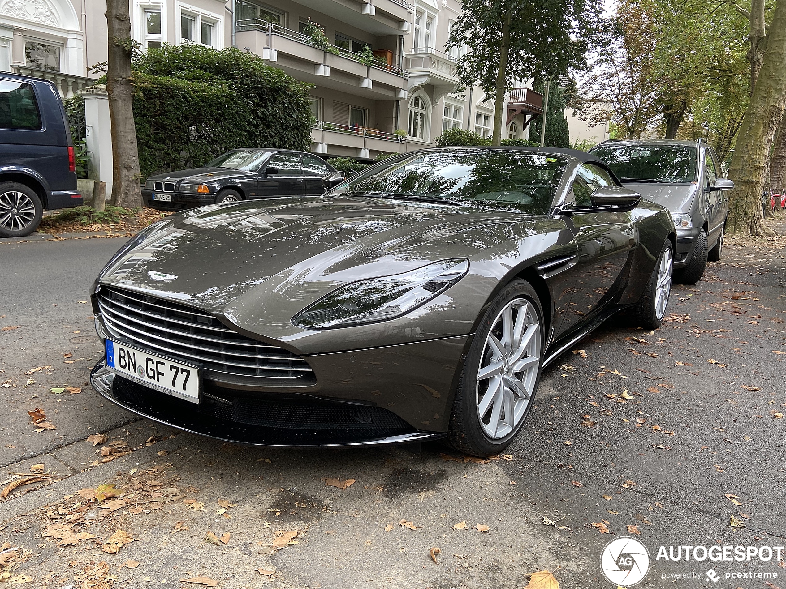 Aston Martin DB11 V8 Volante