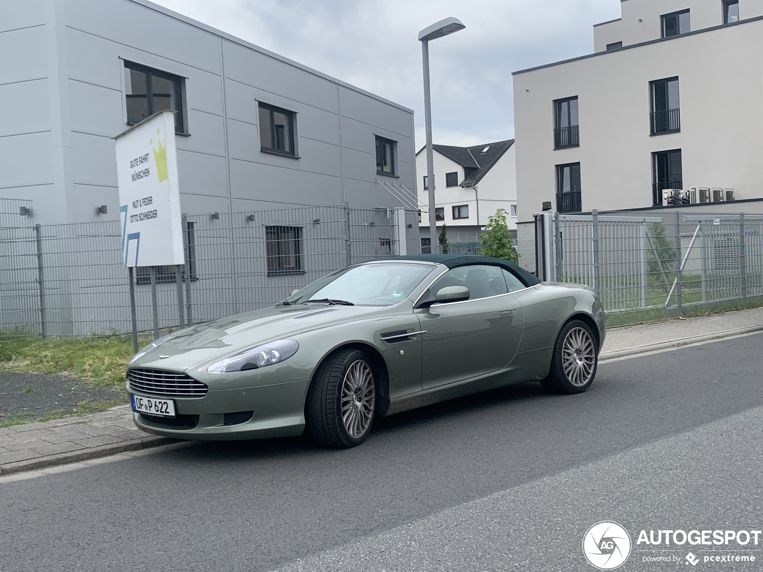 Aston Martin DB9 Volante