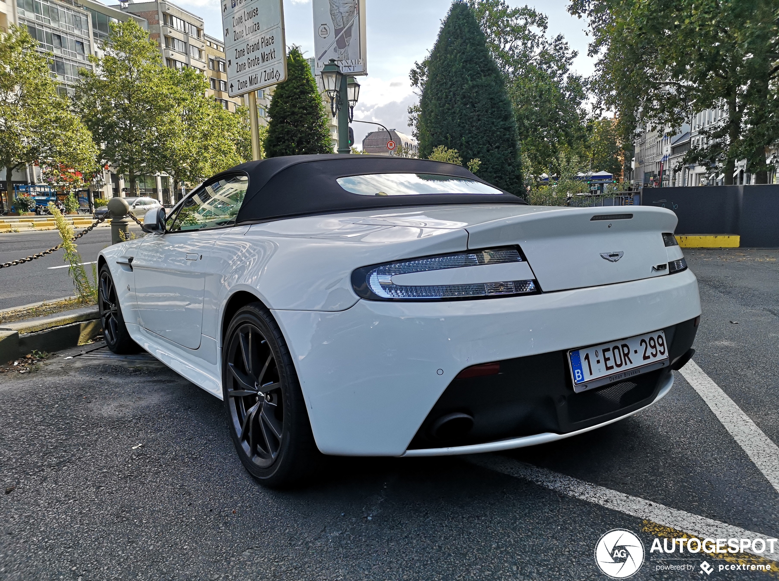 Aston Martin V8 Vantage N430 Roadster