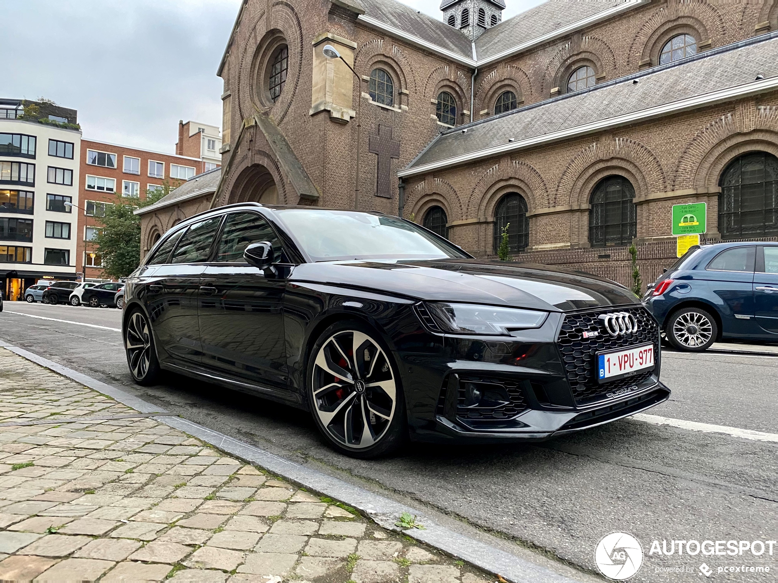 Audi RS4 Avant B9