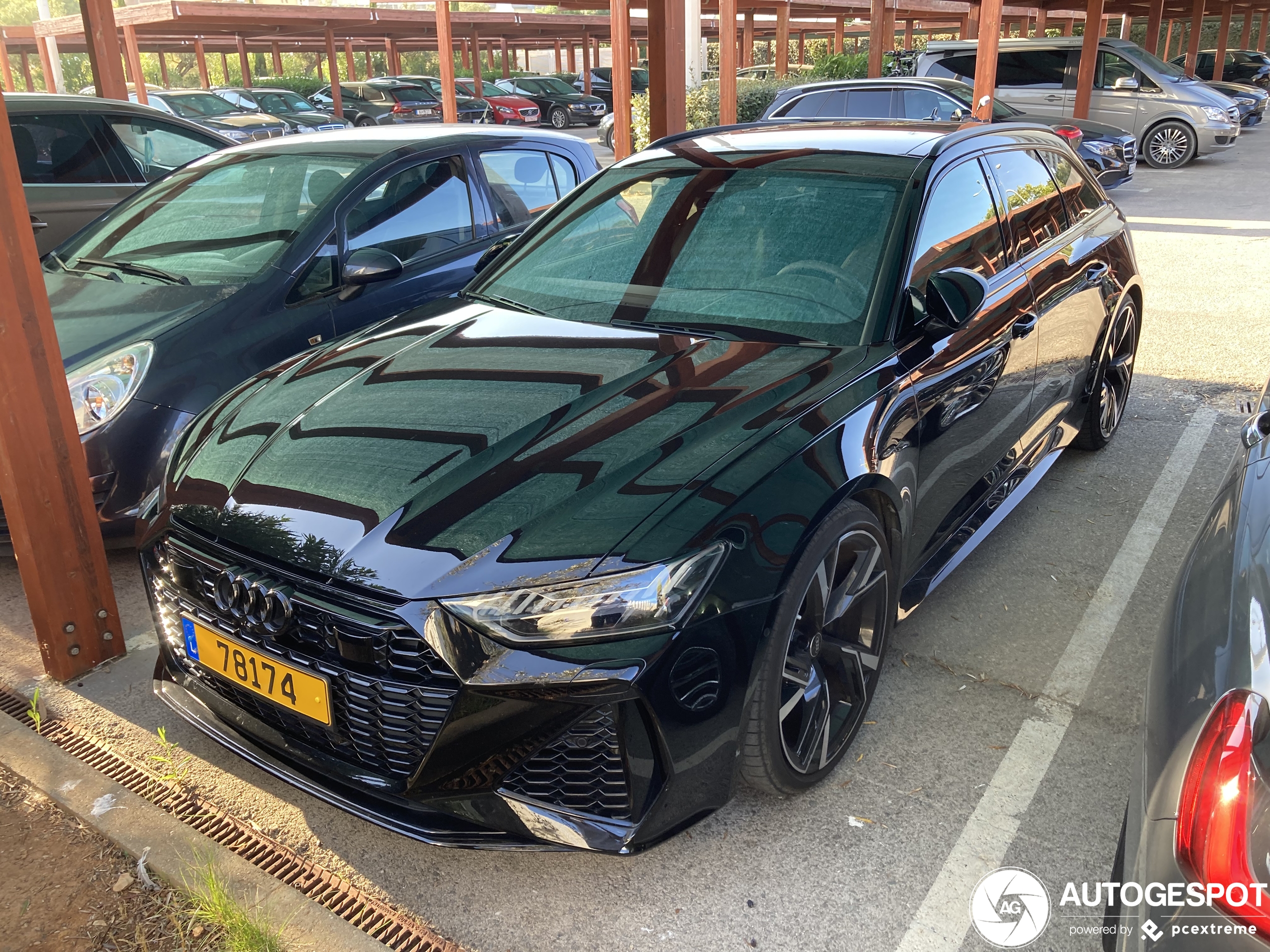 Audi RS6 Avant C8