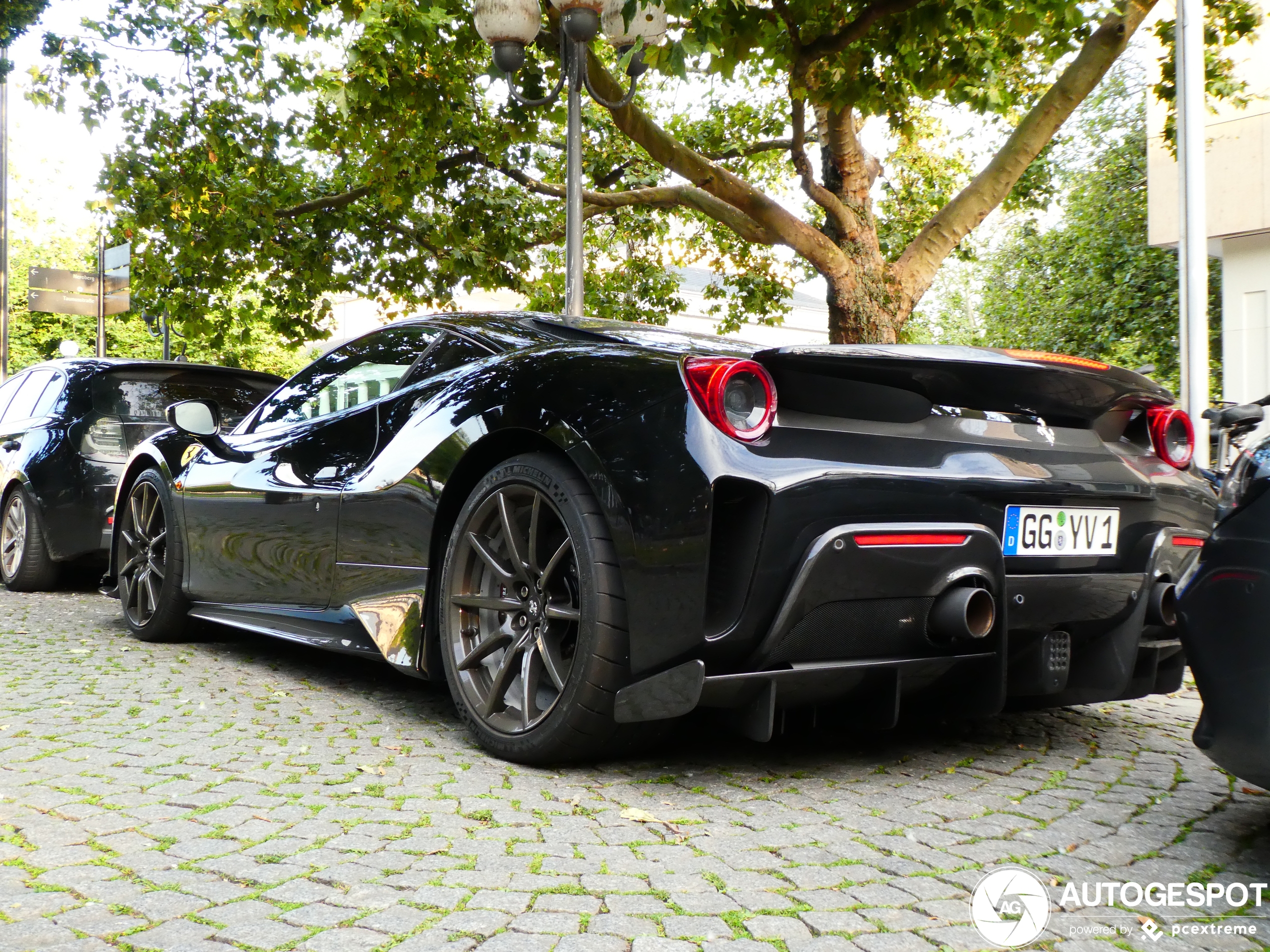 Ferrari 488 Pista