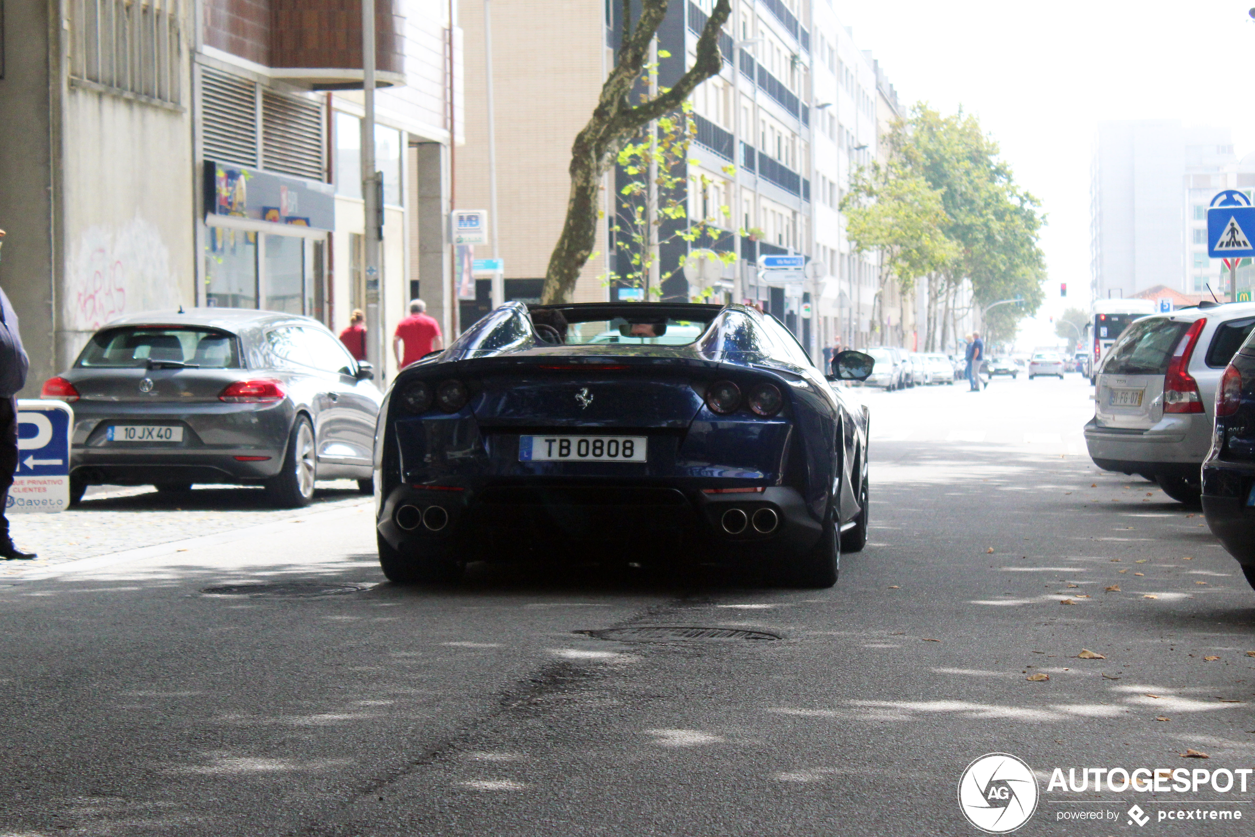 Ferrari 812 GTS